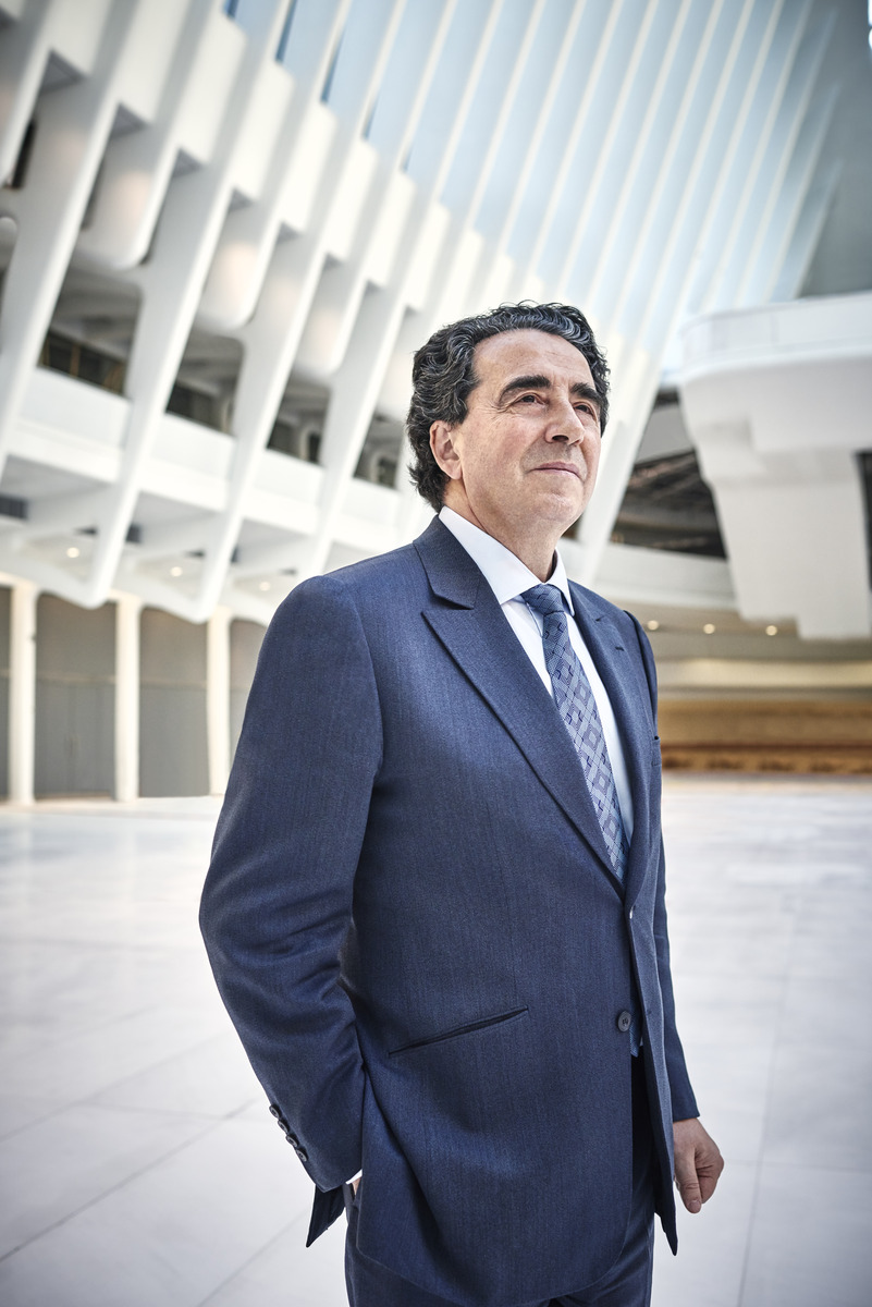 The Fusion of Art and Engineering: Santiago Calatrava's Iconic